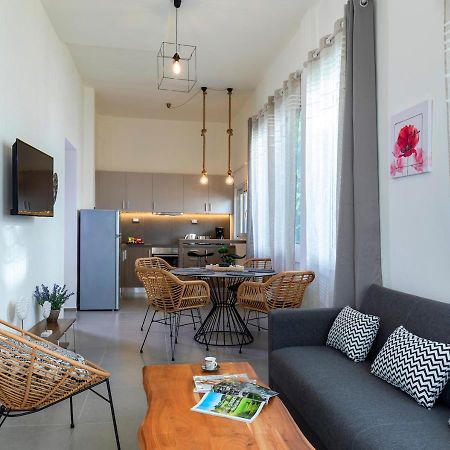 Rose Central Master Bedroom Apartment Rhodes City エクステリア 写真