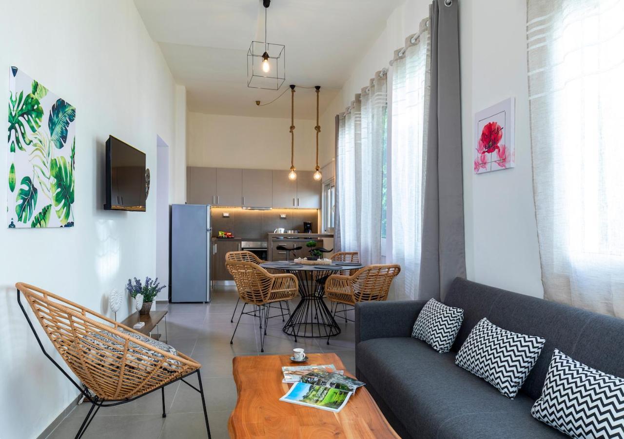 Rose Central Master Bedroom Apartment Rhodes City エクステリア 写真